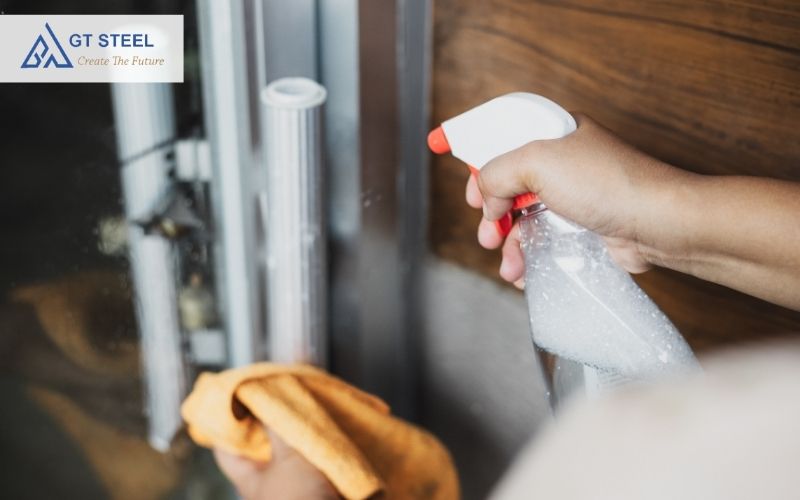 bảo dưỡng cửa thép chống cháy