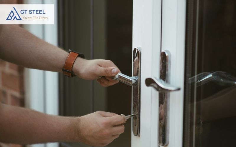bảo dưỡng cửa thép chống cháy
