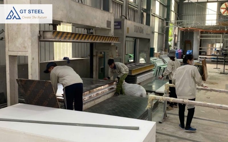 cửa chống cháy chung cư