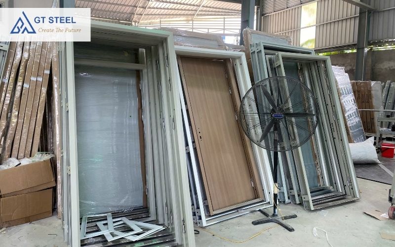 cửa thép chống cháy 